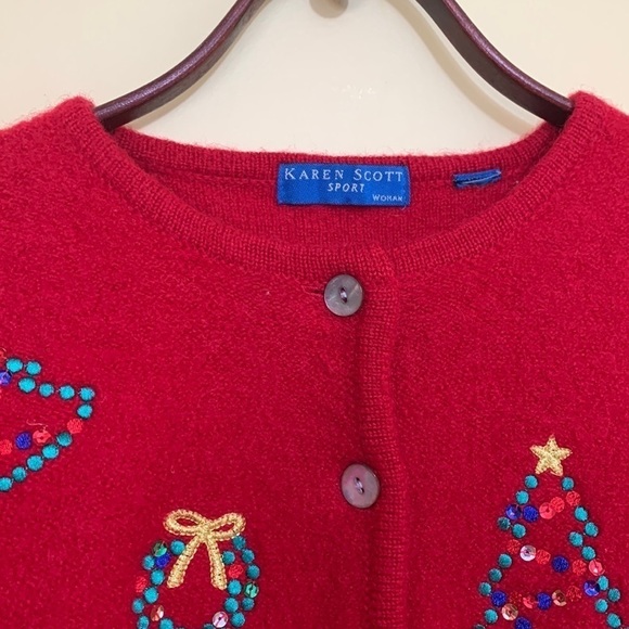 Karen Scott Sport Red Christmas Wool Thick Knit Embroidered Sequin Cardigan M/L - Picture 6 of 16